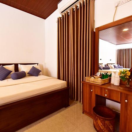 Ariya Rest & Ayurveda Spa Полоннарува Экстерьер фото