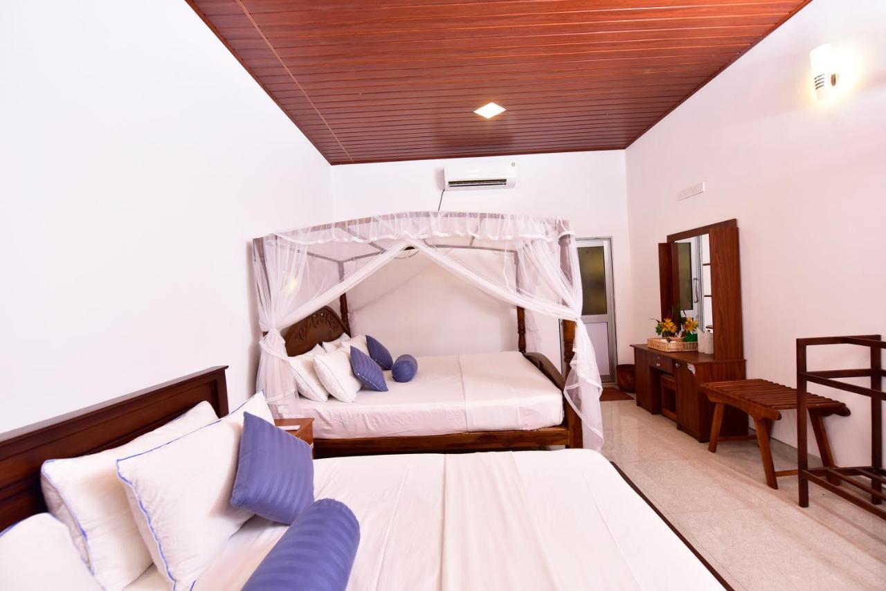 Ariya Rest & Ayurveda Spa Полоннарува Экстерьер фото